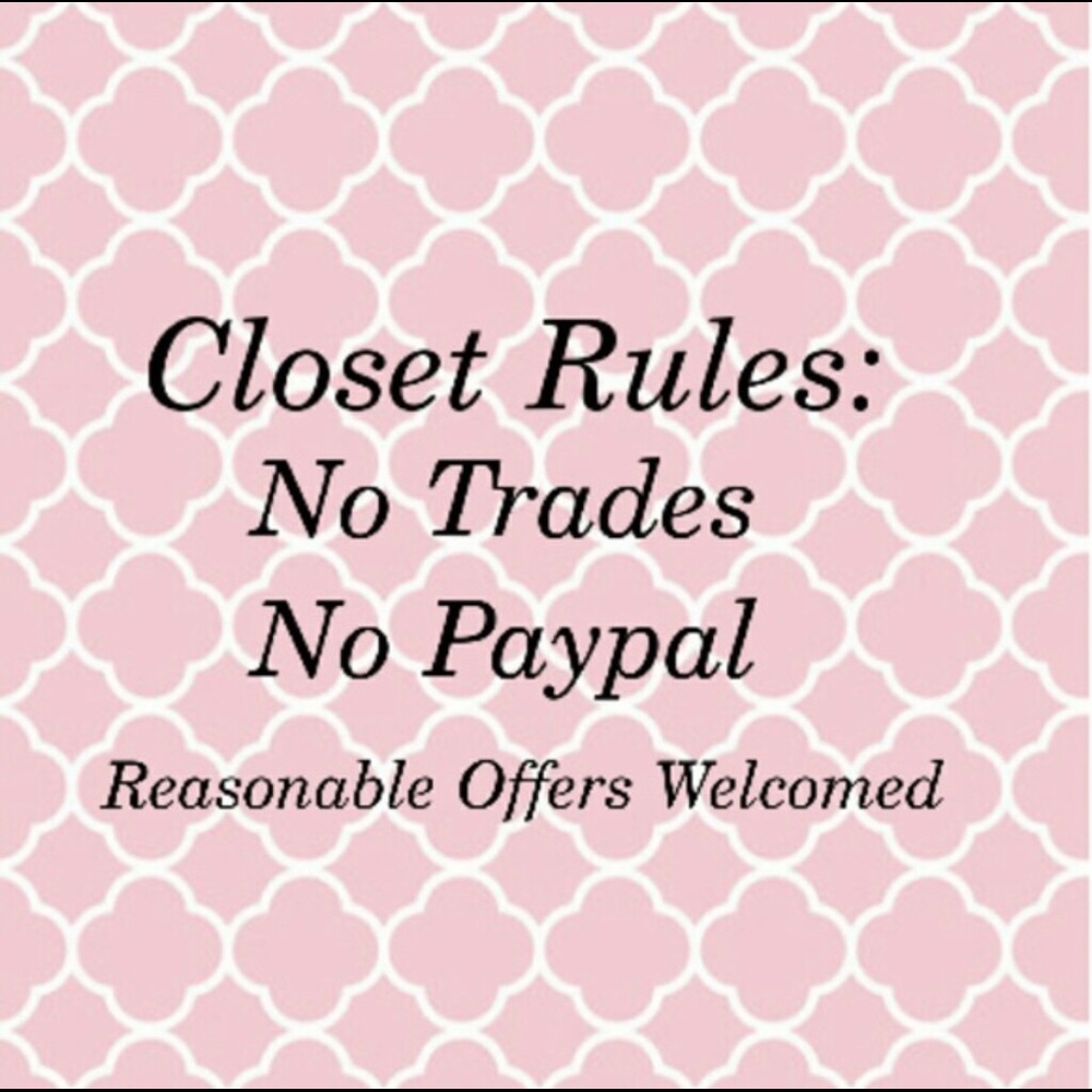 Please follow! Only trying to sell my items ❤️